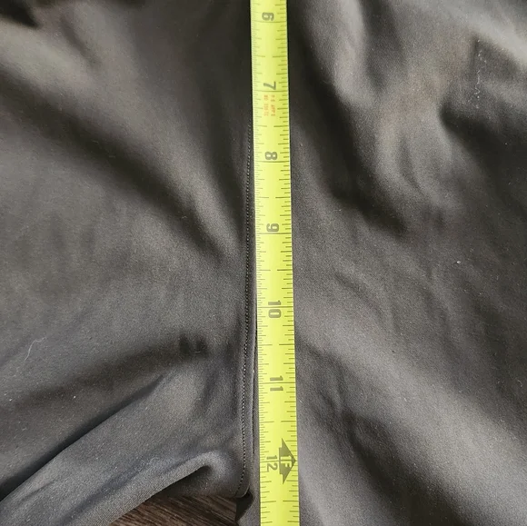 Lululemon On The Fly Olive Green Athletic Pants Size 4 - Picture 9 of 11